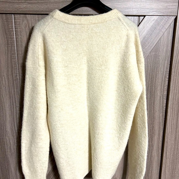 Artzia, The Group by Babaton - Picture 2 of 3